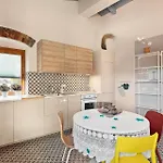 Rosso Malpelo شقة *